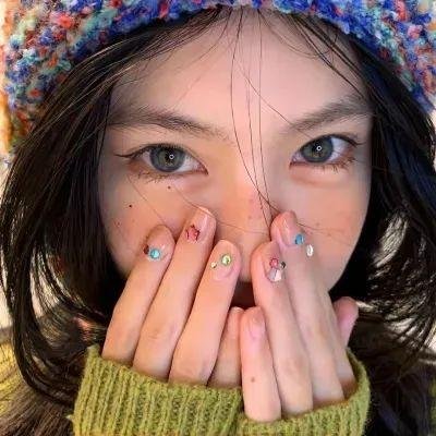 戴眼镜的人